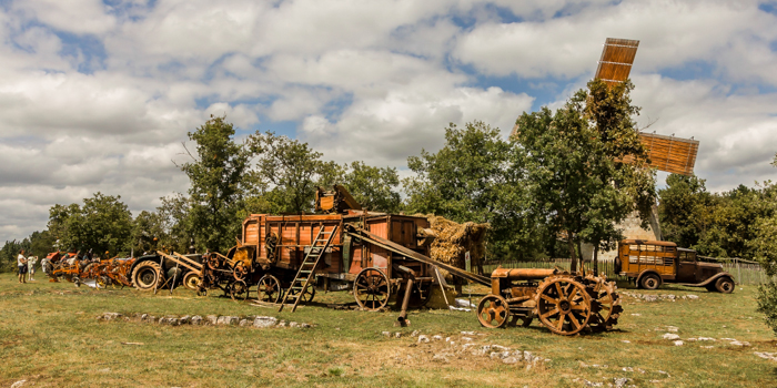 Anciens matériels agricoles