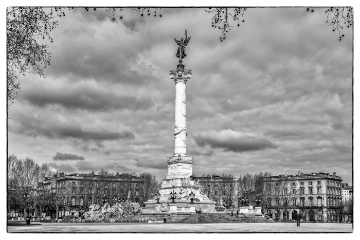 Bordeaux la colonne des Girondins (N&B)